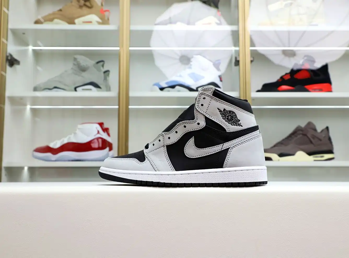 Air Jordan 1 Retro High OG  Shadow 2.0