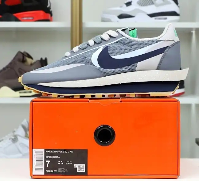 hype sacai x Nike LDWaffe 