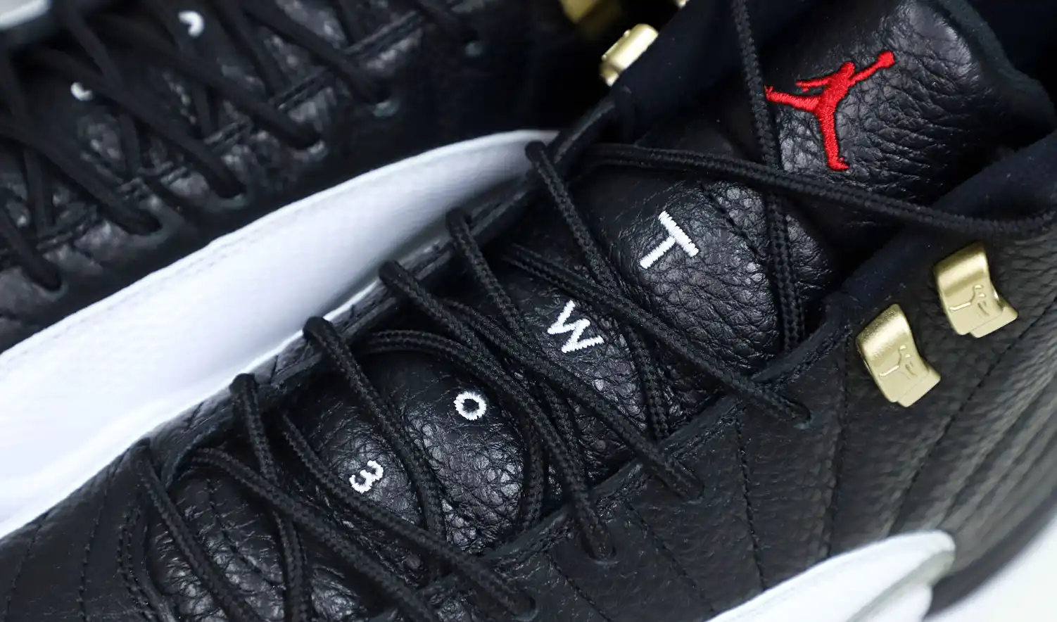 AIR JORDAN 12 RETRO PLAYOFFS 2022