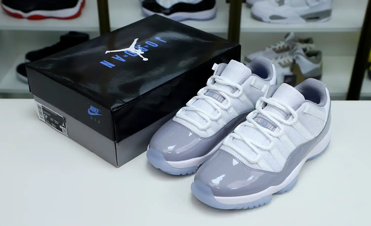 Air Jordan 11 Retro Low 