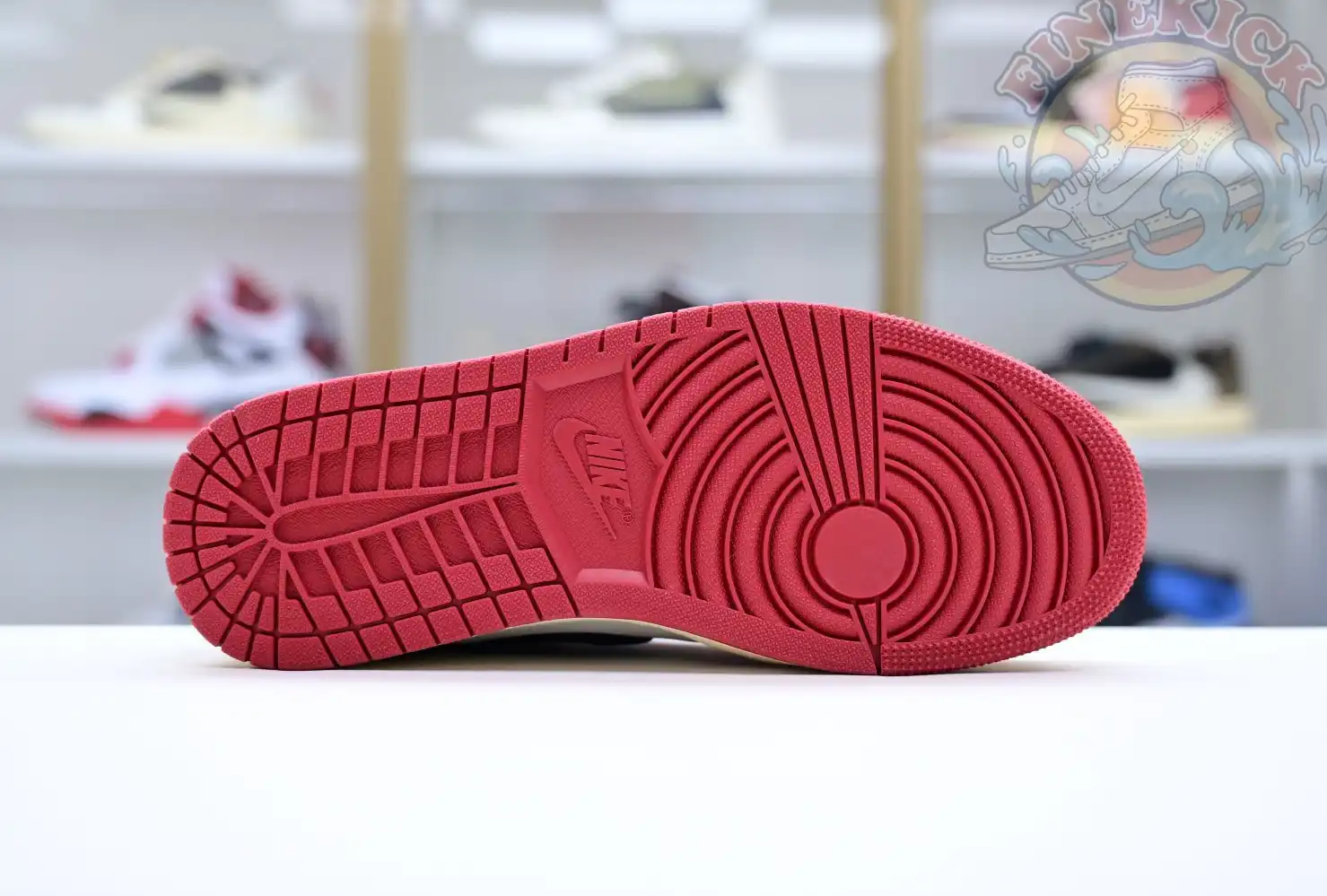 Trophy Room x Jordan Air Jordan 1 Low OG “Away”