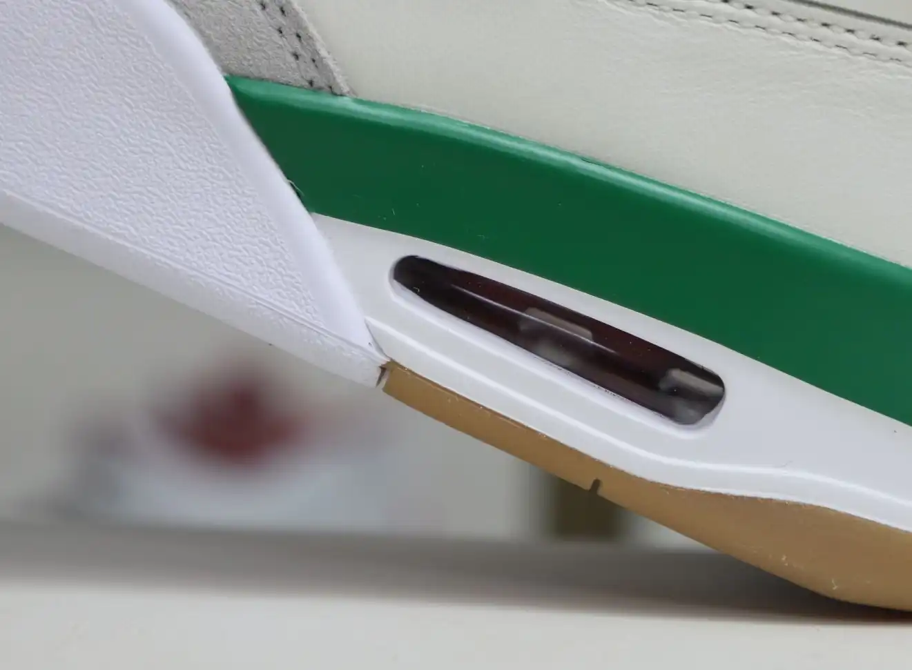 NIKE SB X AIR JORDAN 4 RETRO 'PINE GREEN'