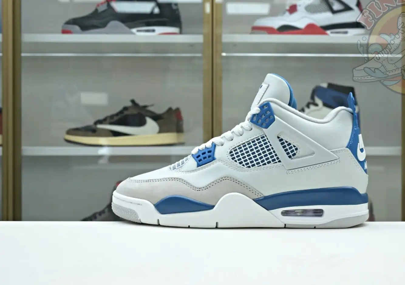Air Jordan 4 