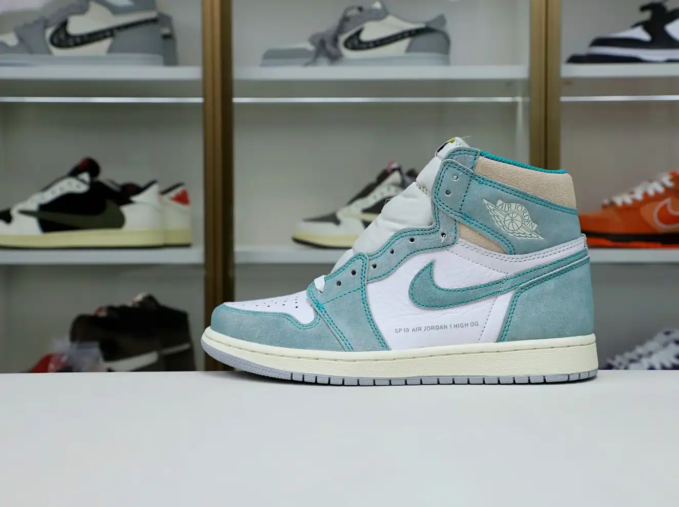 AIR JORDAN 1 RETRO HIGH OG 'TURBO GREEN'
