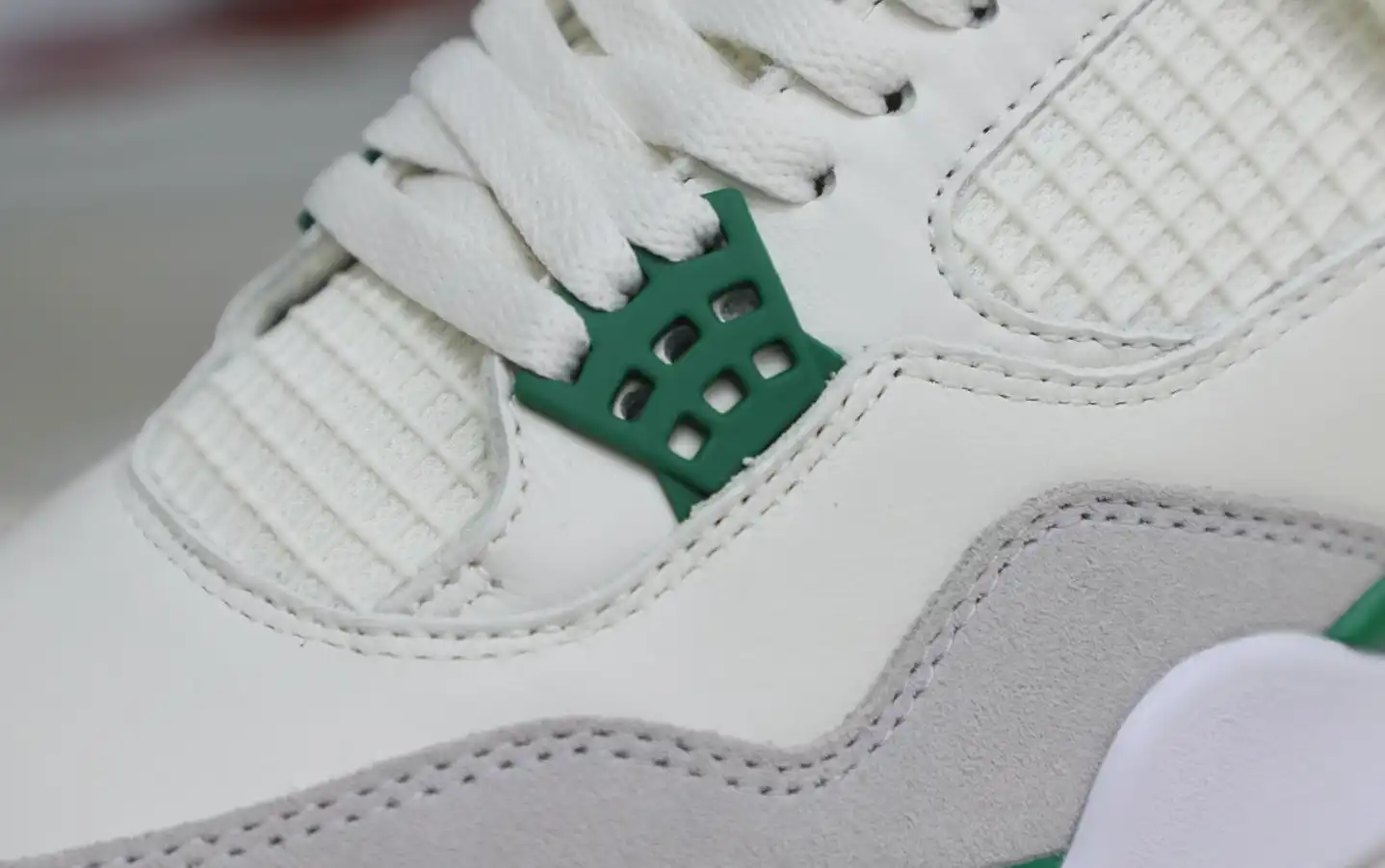 NIKE SB X AIR JORDAN 4 RETRO 'PINE GREEN'