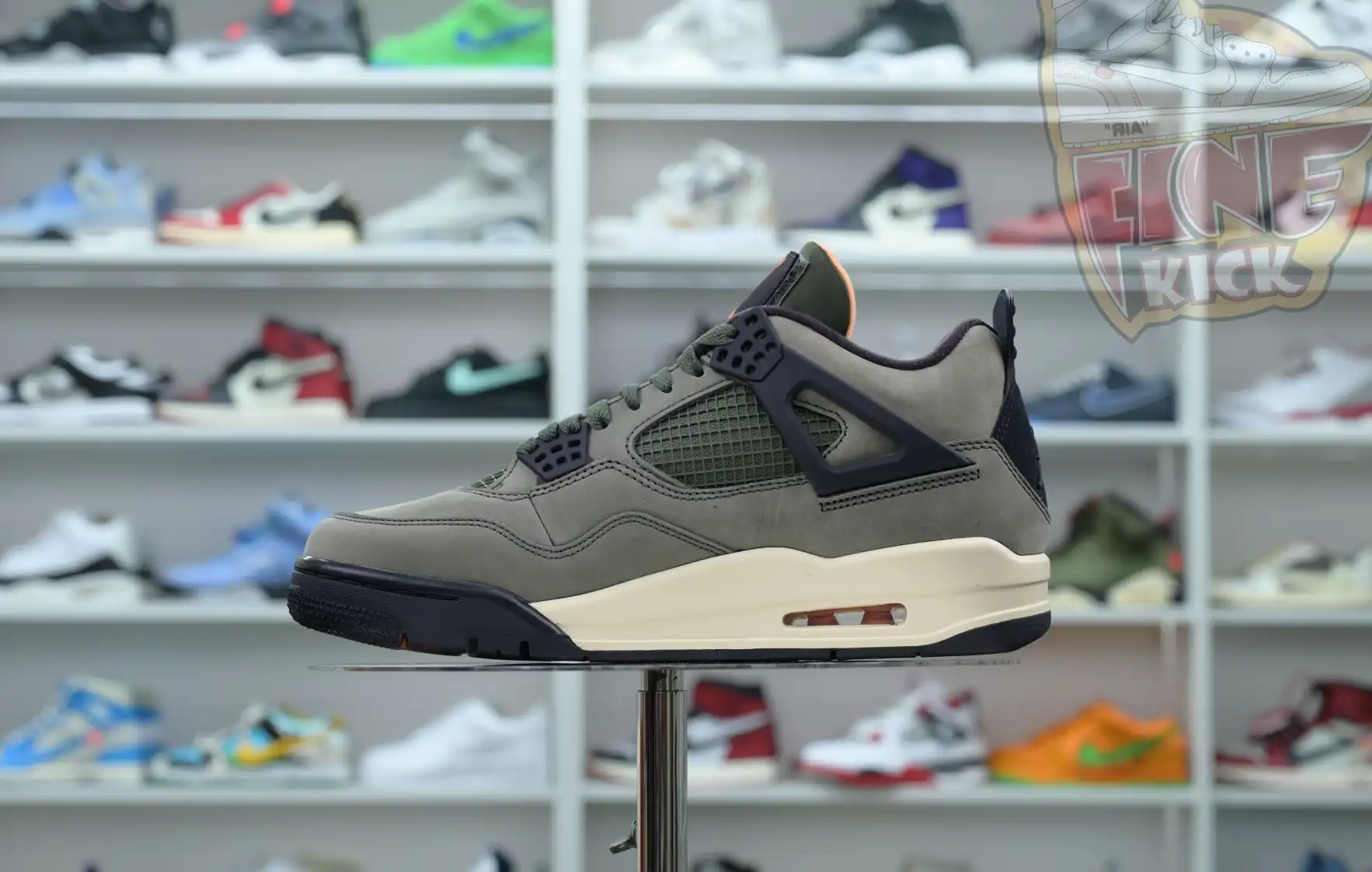 UNDEFEATED x Jordan Air Jordan 4 Retro UNDFTD