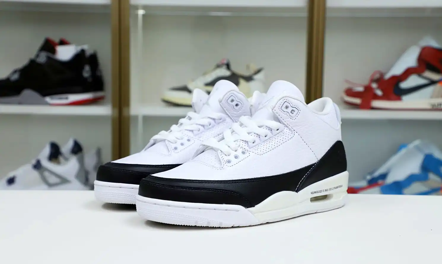 FRAGMENT DESIGN X AIR JORDAN 3 RETRO SP 'WHITE'