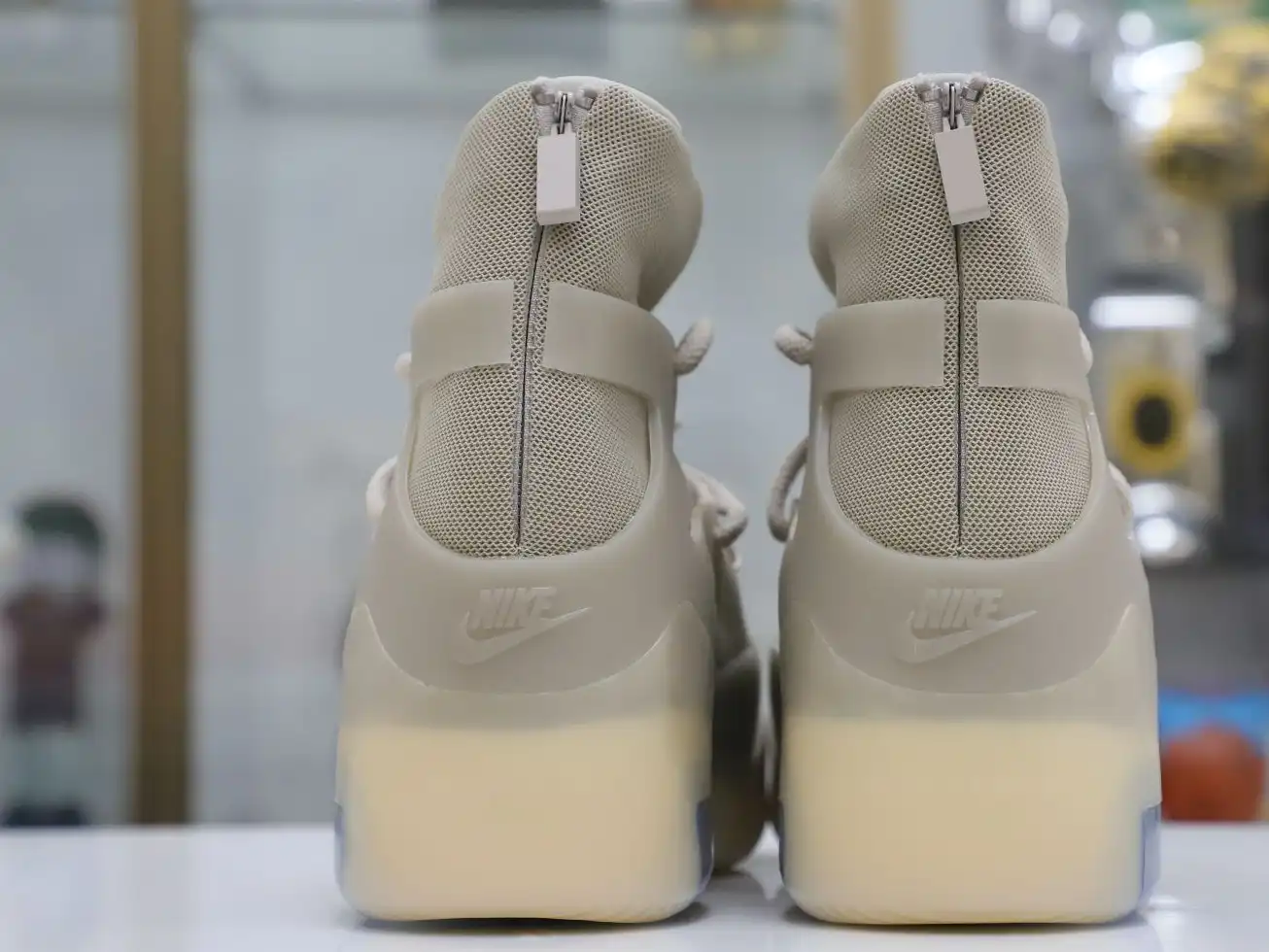 hype Nike Air Fear of God 1  oatmeal fog