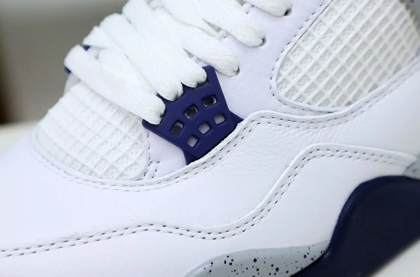 AIR JORDAN 4 RETRO 
