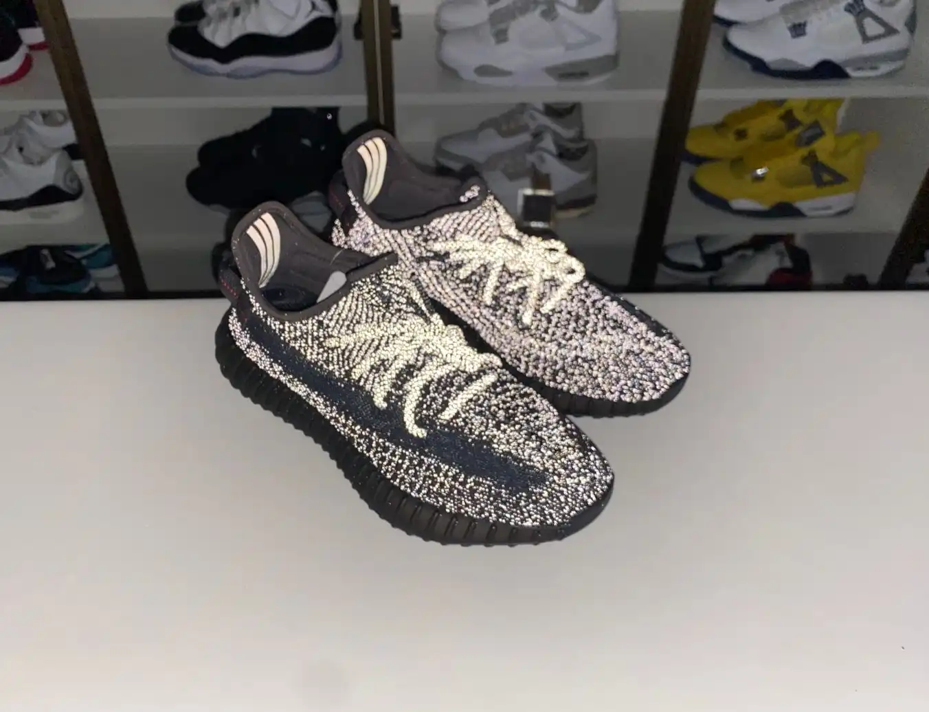 hype YEEZY BOOST 350 V2 'BLACK REFLECTIVE'