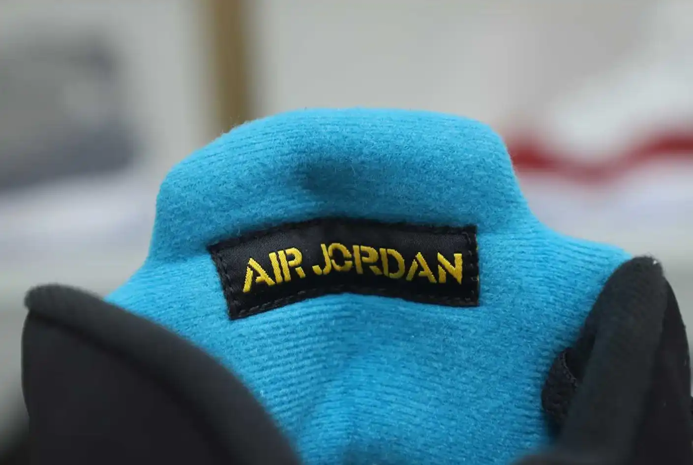 AIR JORDAN 5 