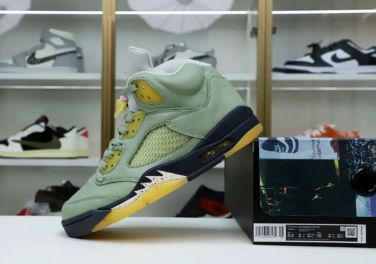 AIR JORDAN 5 