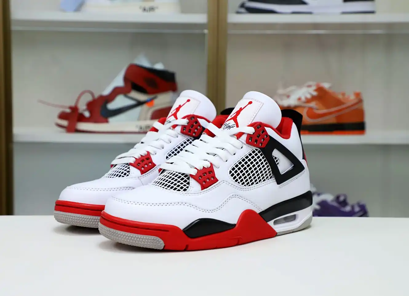 AIR JORDAN 4 RETRO 'FIRE RED' 2012