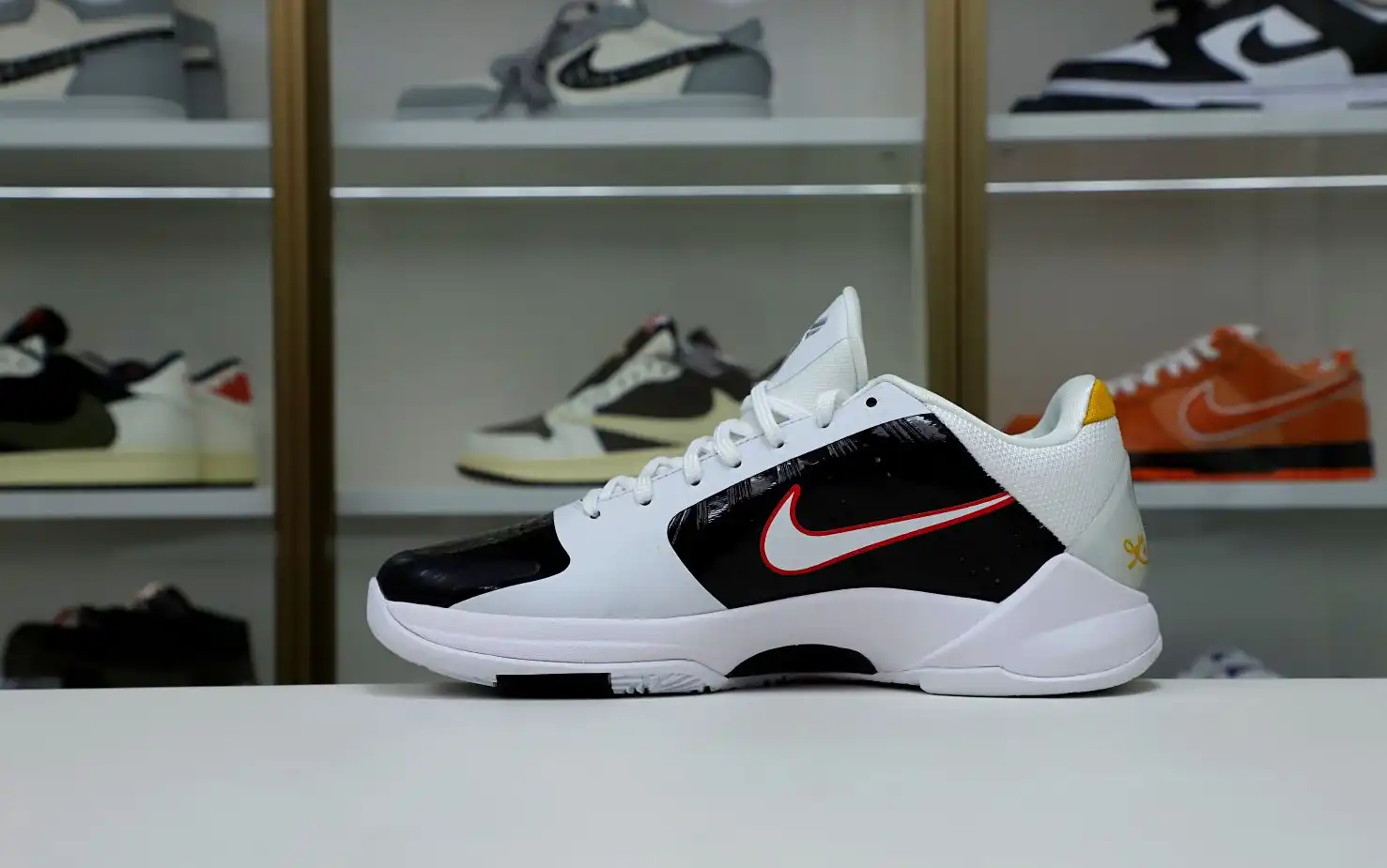 hype NIKE ZOOM KOBE 5 BRUCE LEE ALT