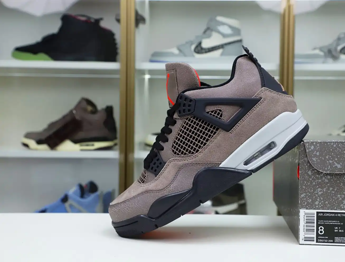 AIR JORDAN 4 RETRO 'TAUPE HAZE'