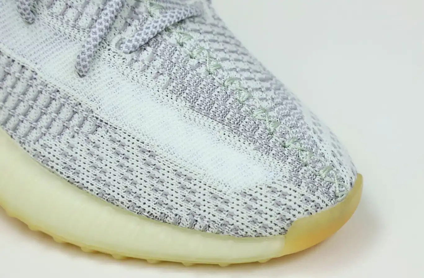 hype YEEZY BOOST 350 V2 'YESHAYA NON-REFLECTIVE'