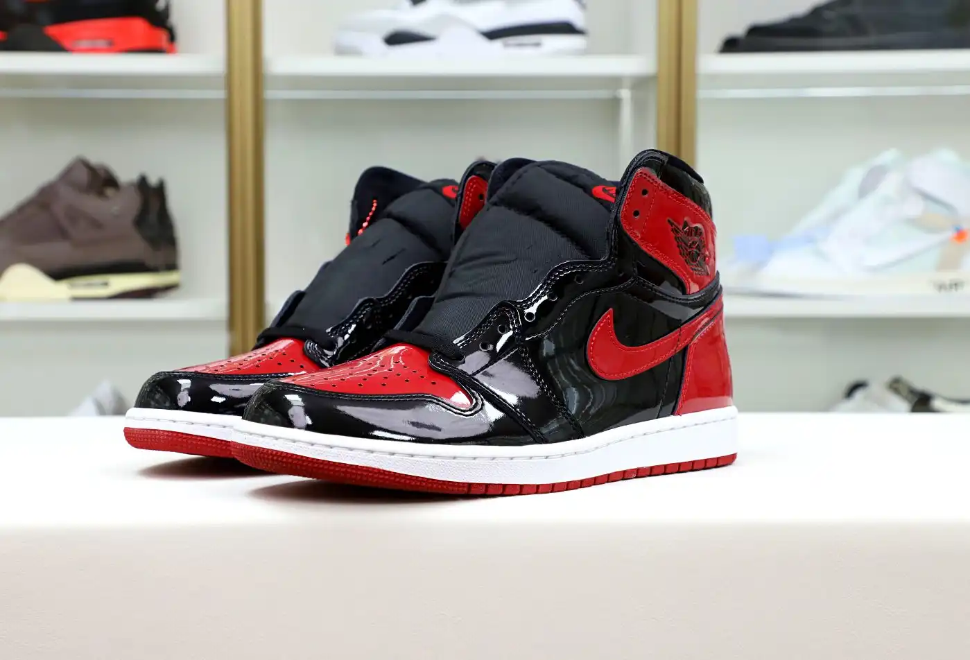 AIR JORDAN 1 HIGH OG BRED PATENT