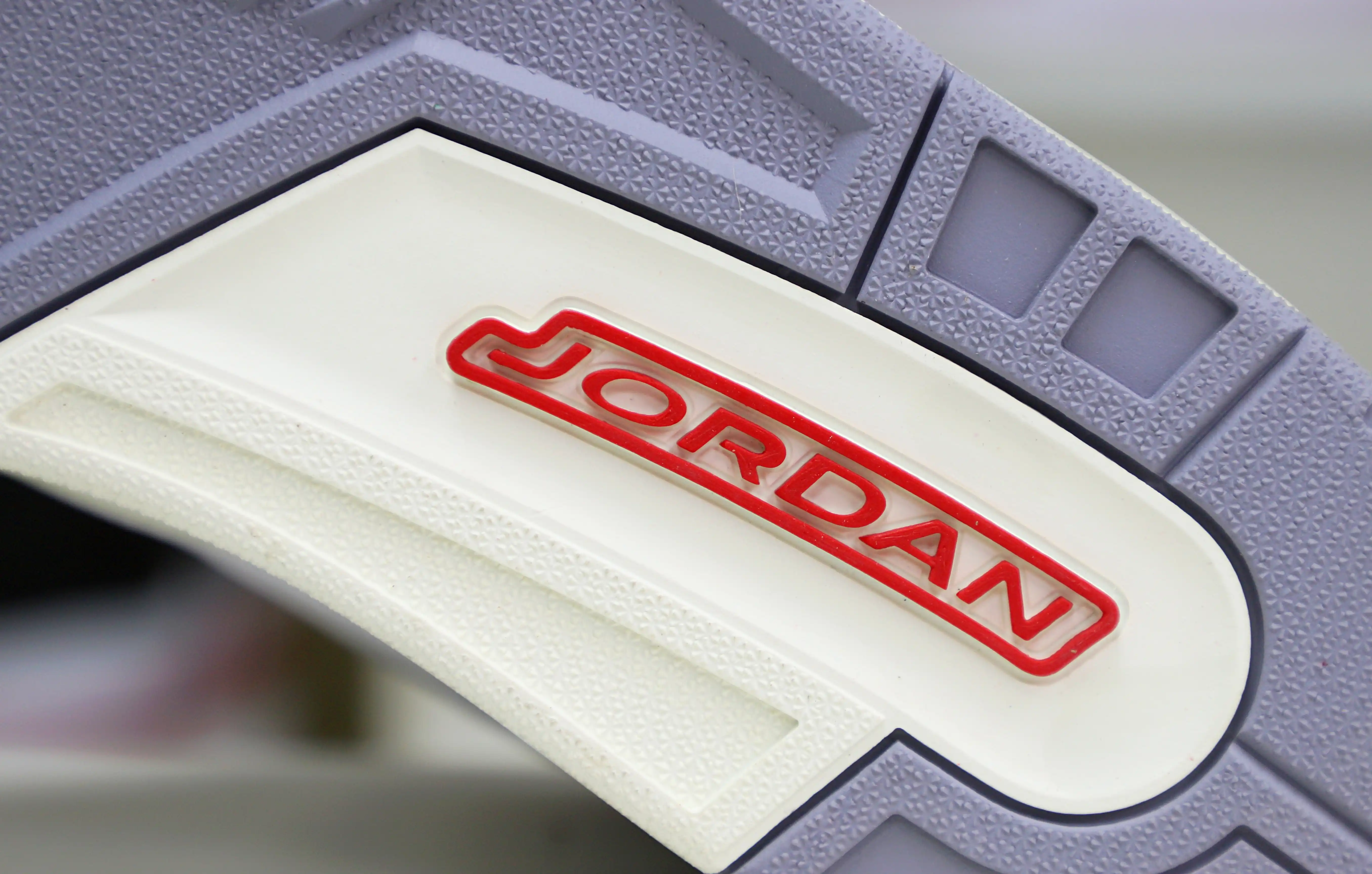 Jordan Air Jordan 3 Retro