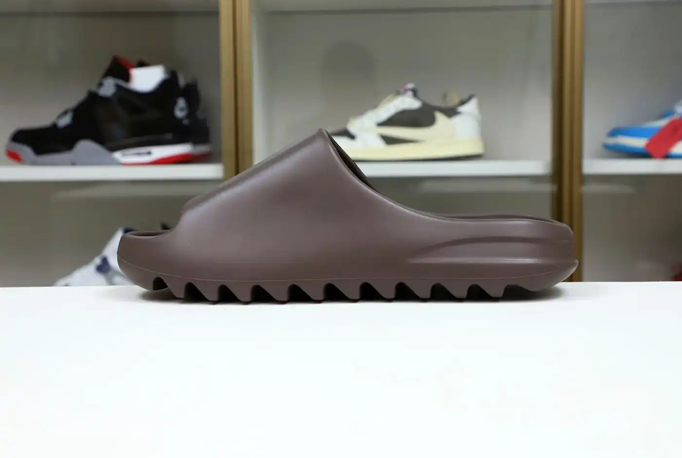 hype YEEZY SLIDES G55495