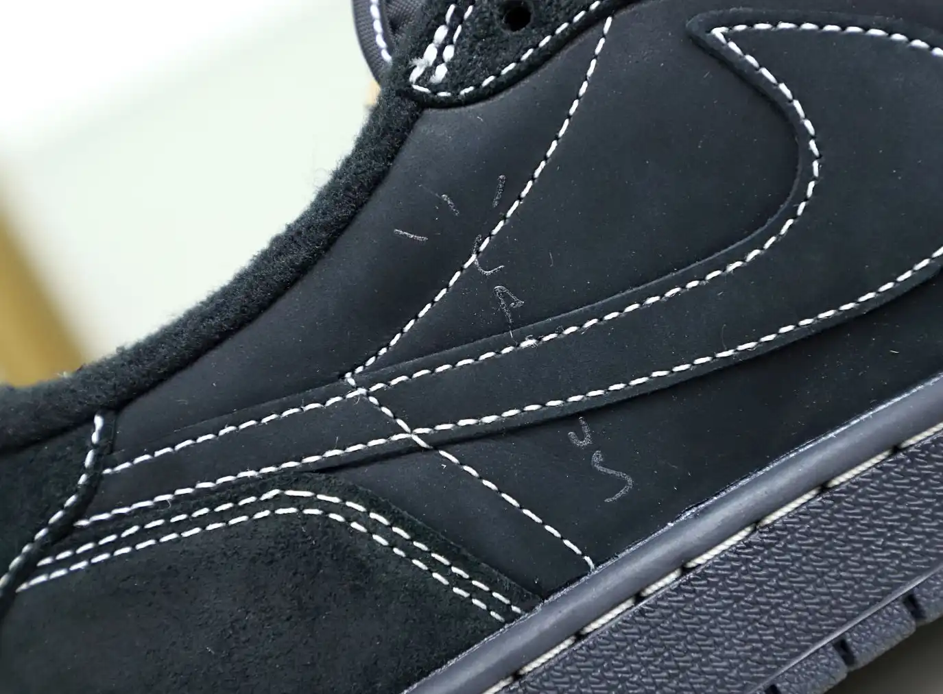 TRAVIS SCOTT X NIKE AIR JORDAN 1 LOW OG “BLACK PHANTOM”