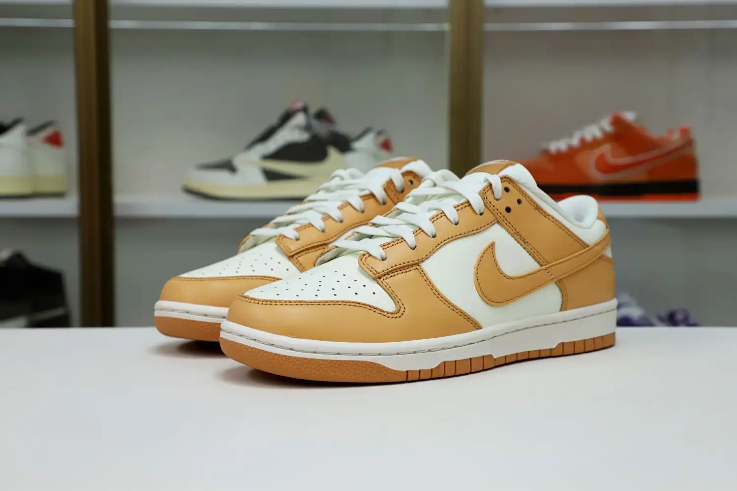 hype WMNS DUNK LOW 'HARVEST MOON'