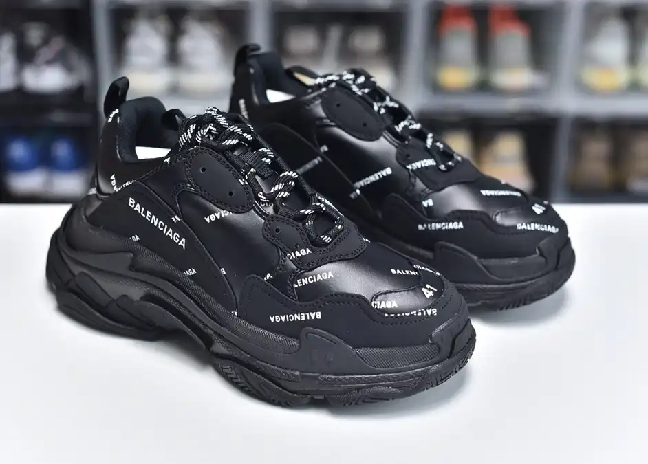 hype Balenciaga is available in all sizes. You cannot place an order on the website. You can contact customer service to purchase.BLGA Triple S