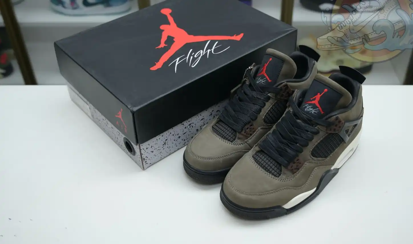 AIR JORDAN 4 RETRO COLOR