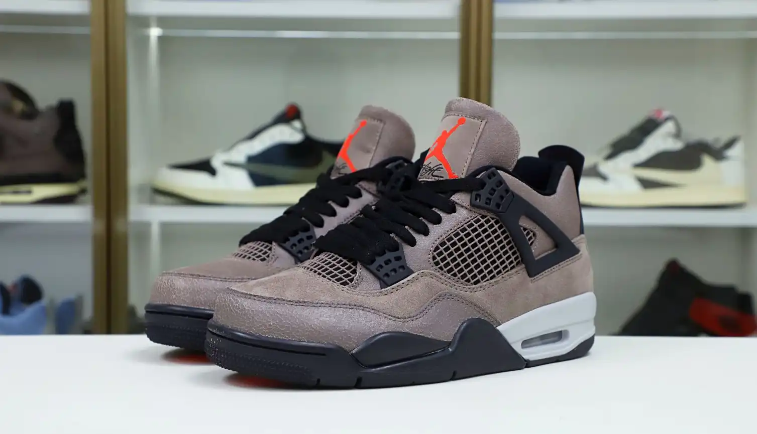 AIR JORDAN 4 RETRO 'TAUPE HAZE'