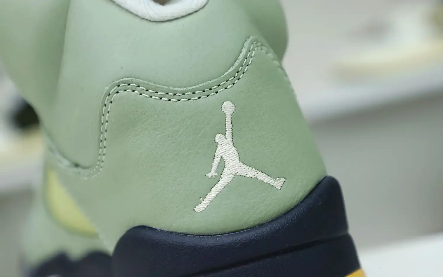 AIR JORDAN 5 