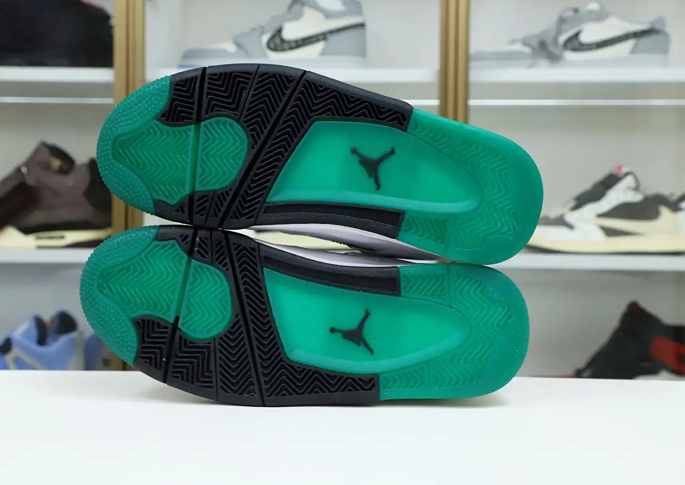 WMNS AIR JORDAN 4 RETRO 'RAST