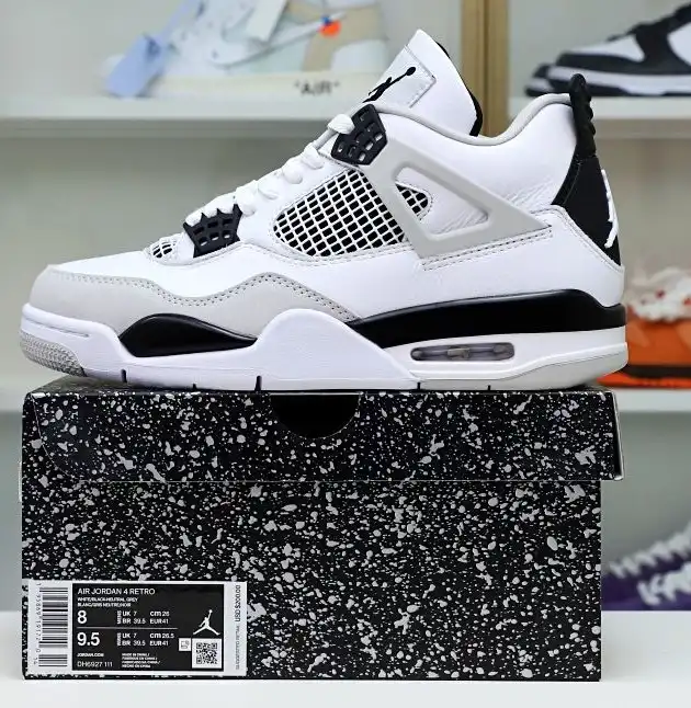 AIR JORDAN 4 MILITARY BLACK