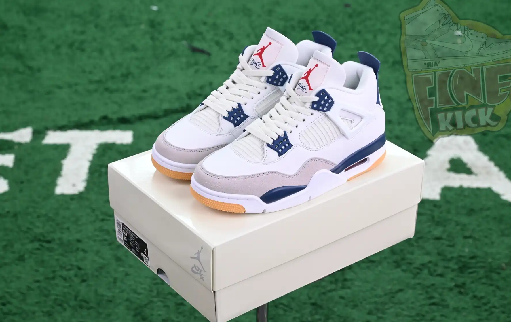 Jordan Air Jordan 4 SB “NAVY”