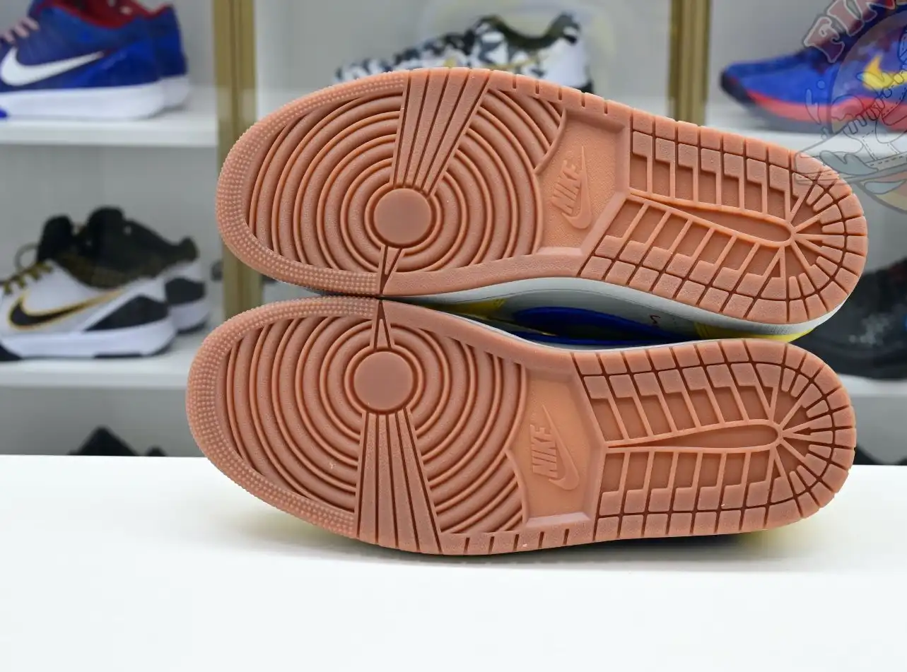 Travis Scott x Jordan Air Jordan 1Low Canary