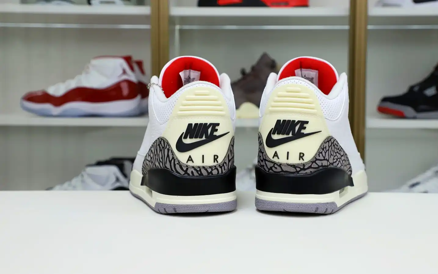AIR JORDAN 3 
