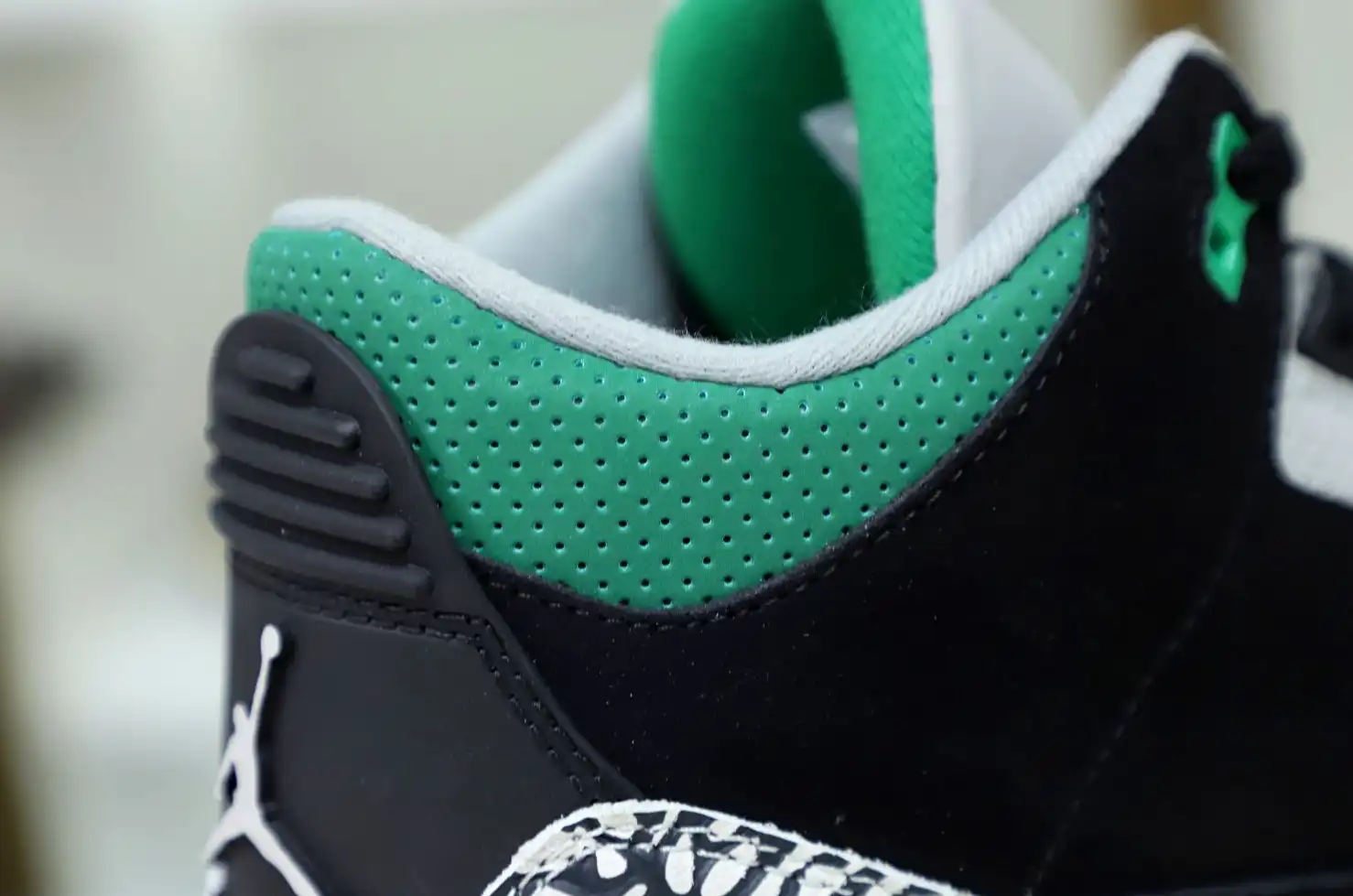 AIR JORDAN 3 PINE GREEN