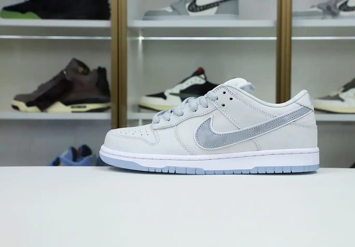 hype Nike Dunk SB Low 