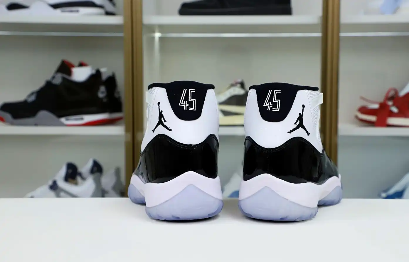 AIR JORDAN 11 RETRO 'CONCORD' 2018