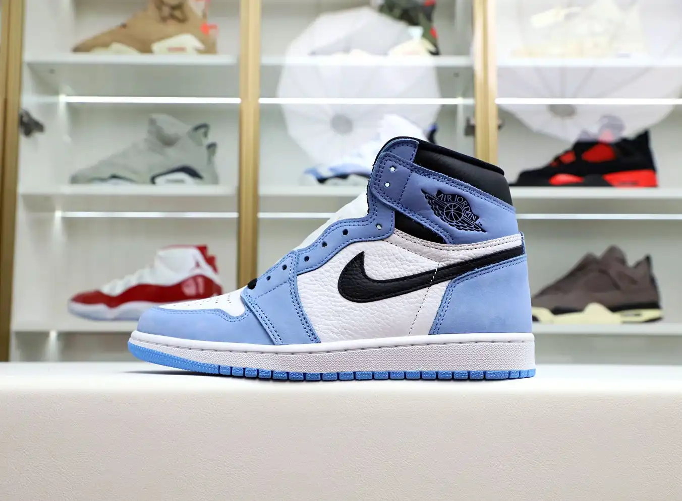 AIR JORDAN 1 RETRO HIGH OG 'UNIVERSITY