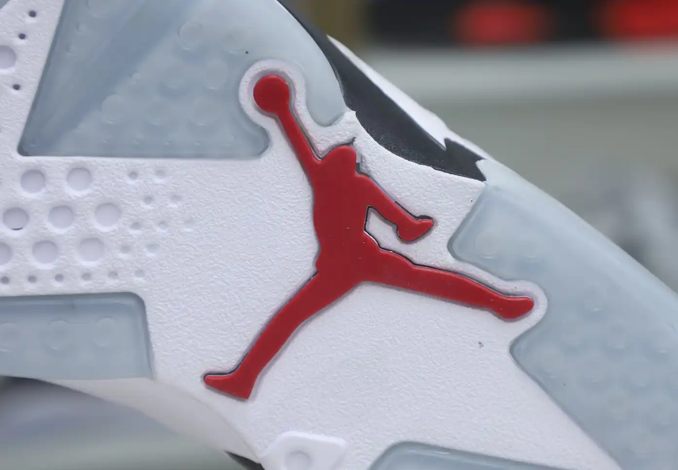 AIR JORDAN 6 RETRO OG 'CARMINE' 2021
