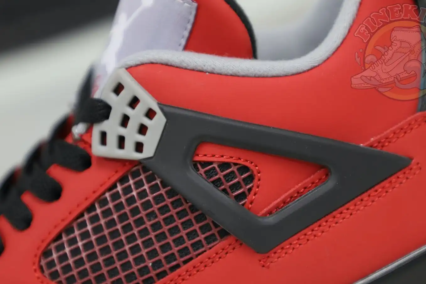 Jordan Air Jordan4 RetroToro Bravo
