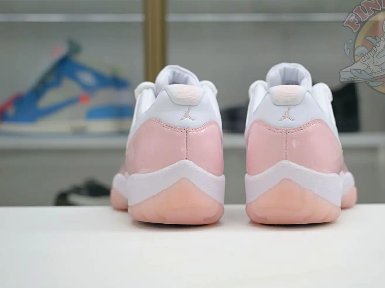 Jordan Air Jordan 11 Low WMNS