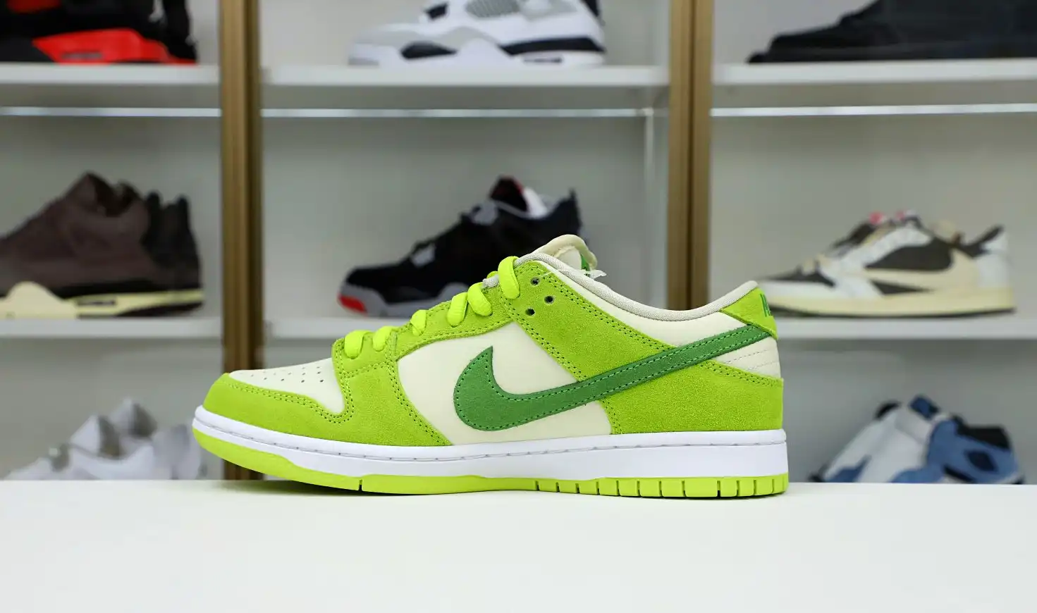 hype NIKE SB DUNK LOW GREEN APPLE 2022