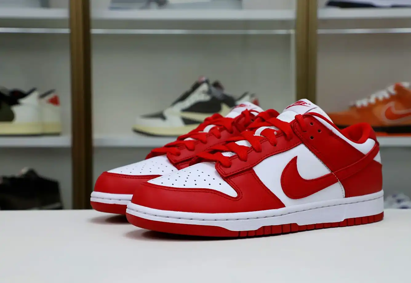 hype DUNK LOW SP RED