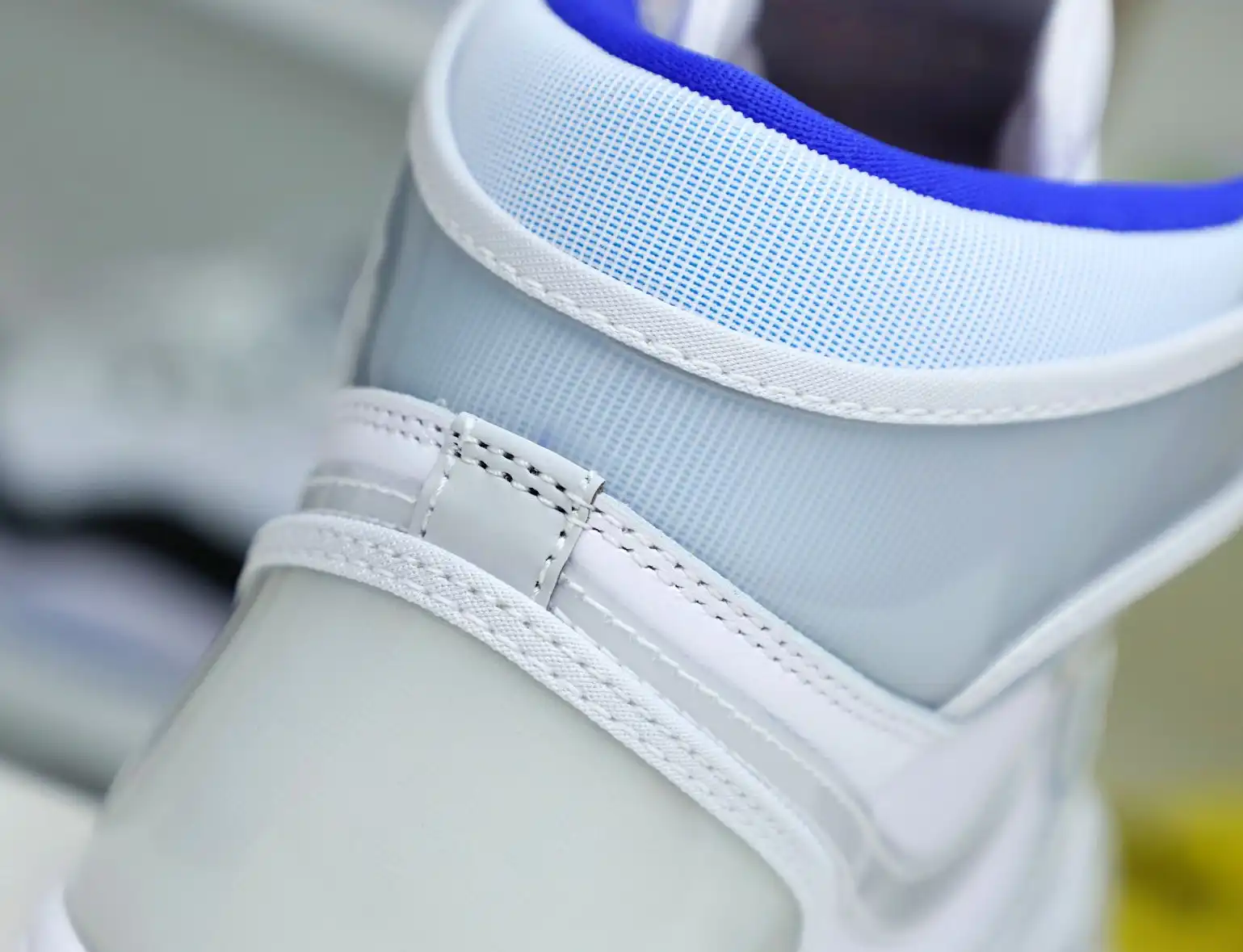 AIR JORDAN 1 HIGH ZOOM 'RACER BLUE'