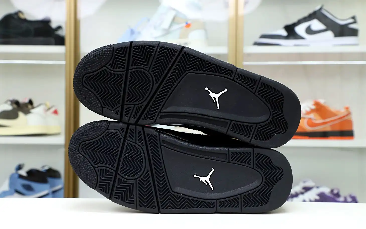 AIR JORDAN 4 RETRO 'BLACK CAT' 2020