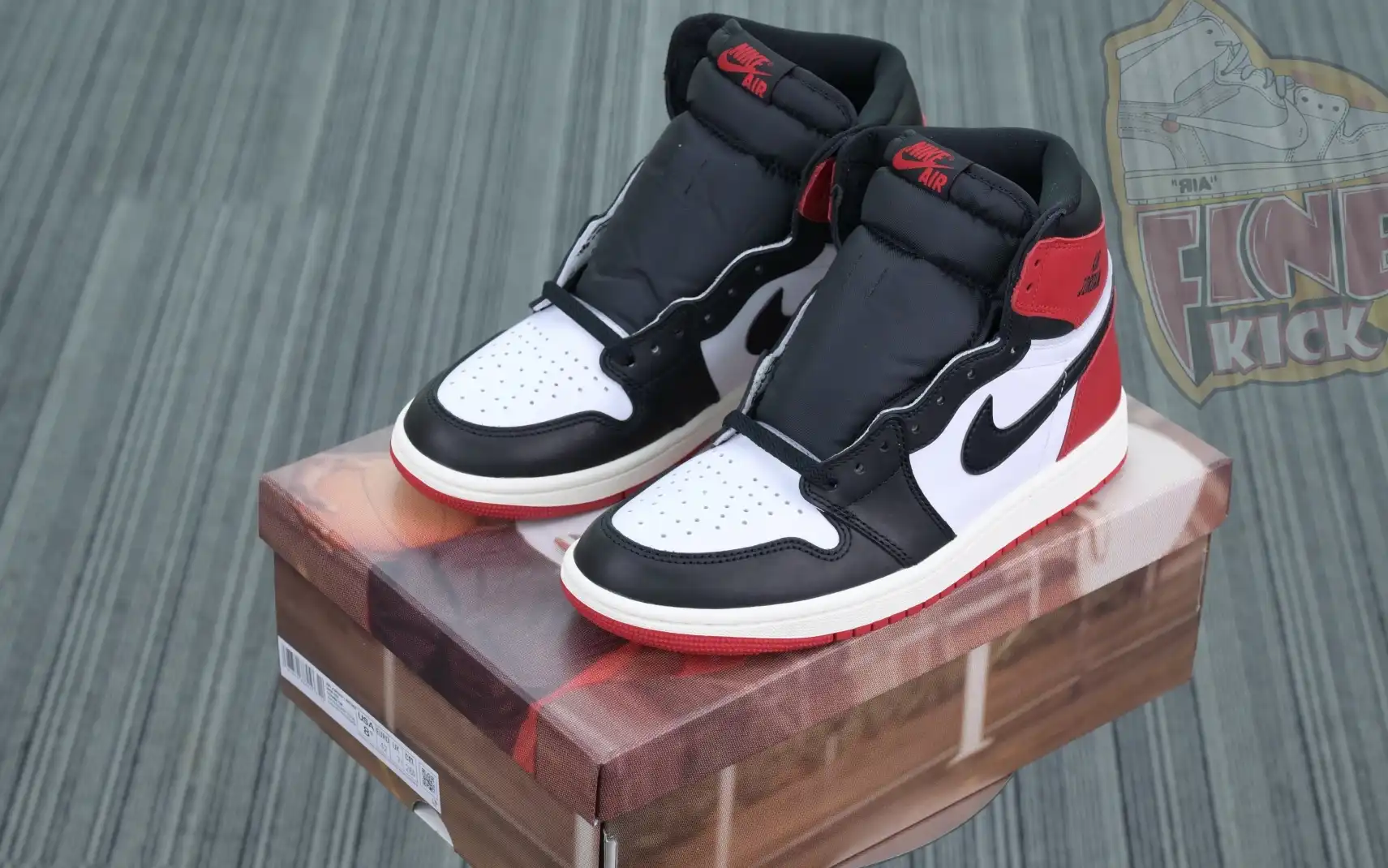 Jordan Air Jordan 1High OG“Black Toe Reimagined”