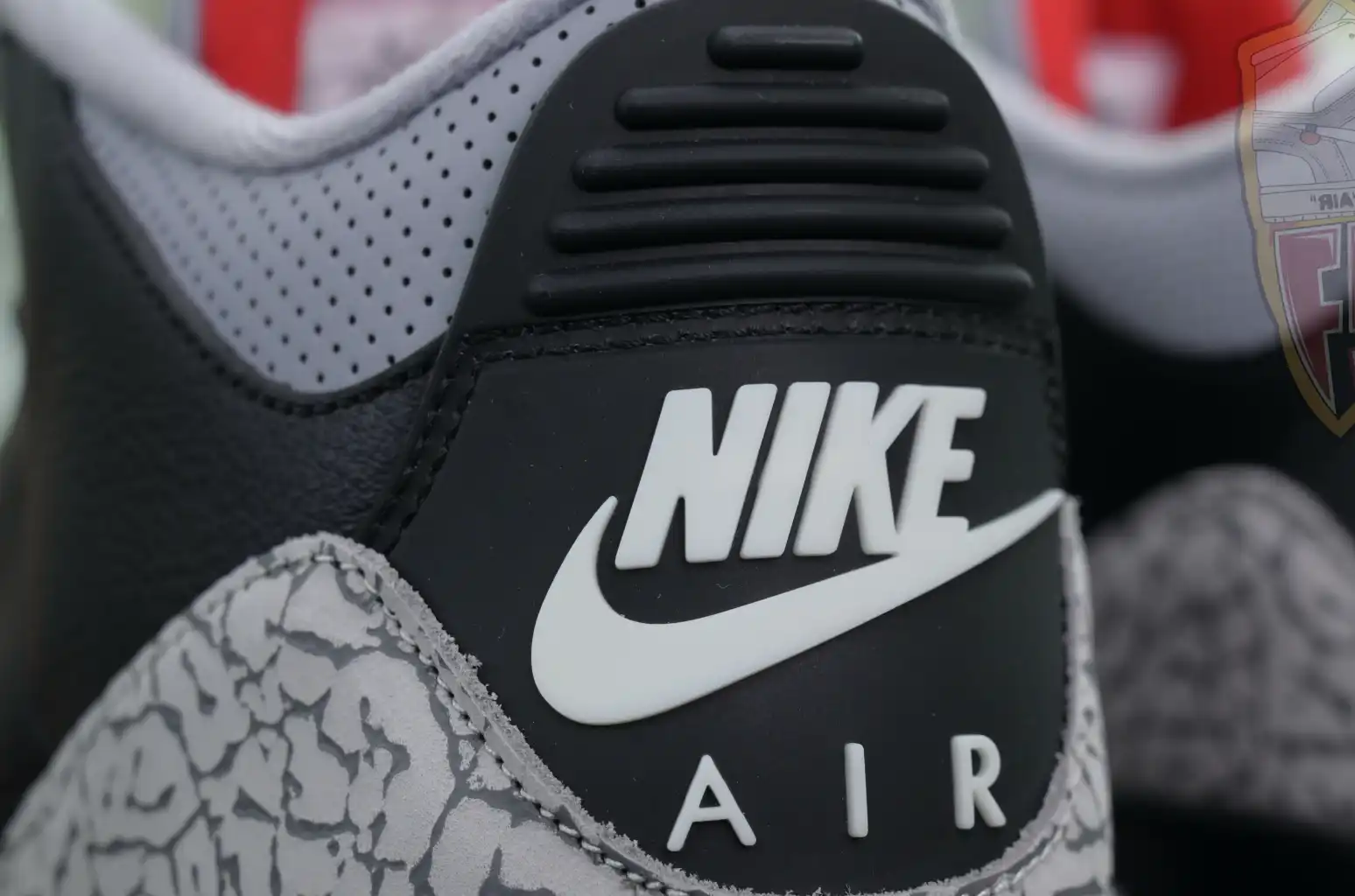 Air Jordan 3“Black Cement Reimagined”