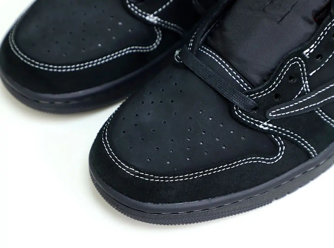 TRAVIS SCOTT X NIKE AIR JORDAN 1 LOW OG “BLACK PHANTOM”