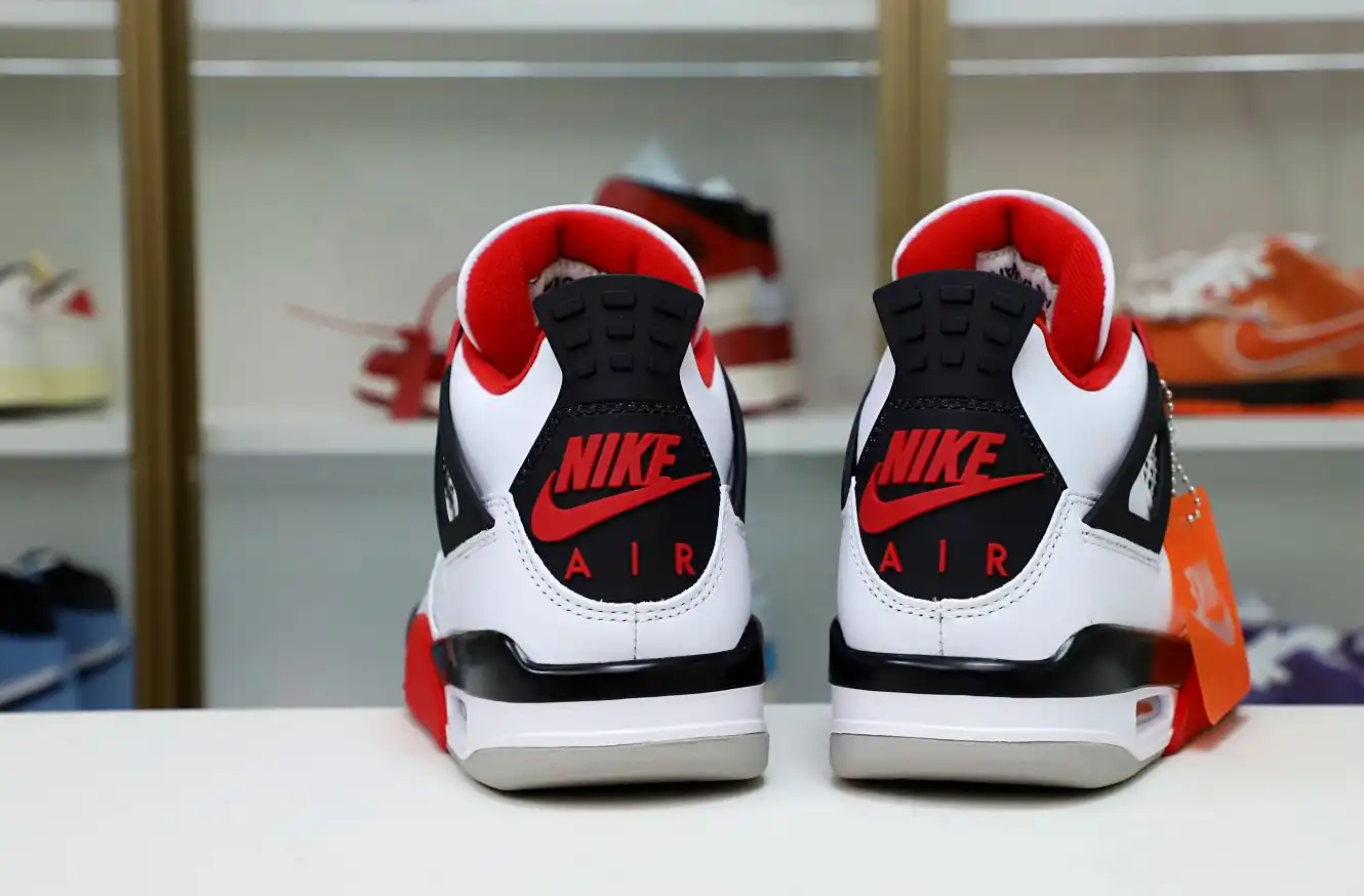 AIR JORDAN 4 RETRO 'FIRE RED' 2012