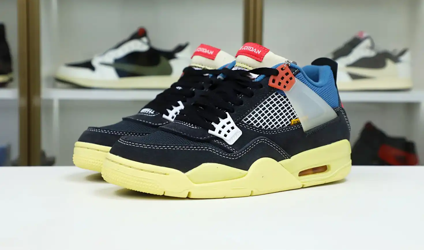 UNION LA X AIR JORDAN 4 RETRO 'OFF NOIR'